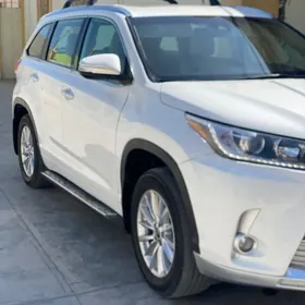 Toyota Highlander 2018