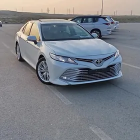 Toyota Camry 2020