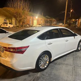 Toyota Avalon 2013