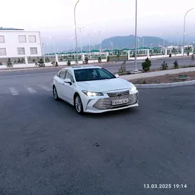 Toyota Avalon 2019