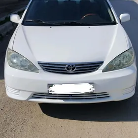 Toyota Camry 2005