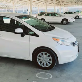 Nissan Versa Note 2013