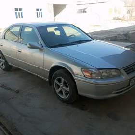 Toyota Camry 2001