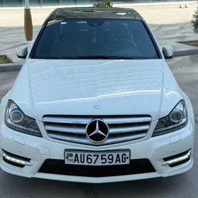 Mercedes-Benz C350 2012