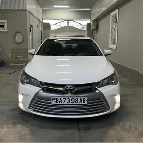 Toyota Camry 2017