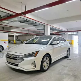 Hyundai Elantra 2019