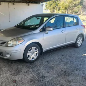 Nissan Versa 2010