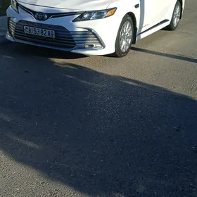 Toyota Camry 2020