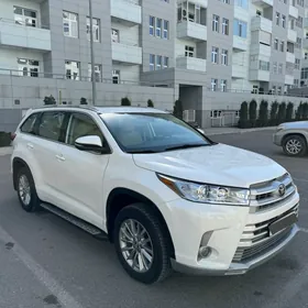 Toyota Highlander 2019