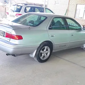 Toyota Camry 2001