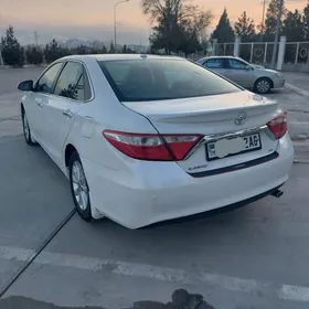 Toyota Camry 2016