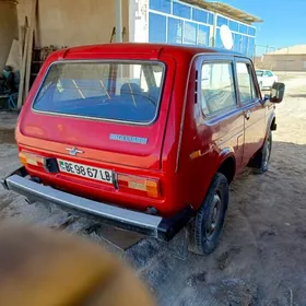 Lada Niva 1987