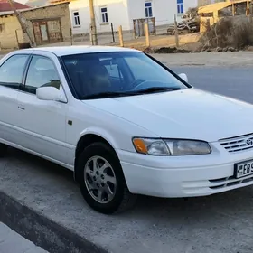 Toyota Camry 1997