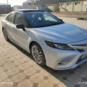 Toyota Camry 2020