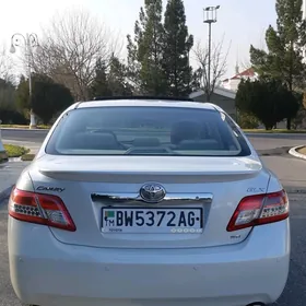 Toyota Camry 2011