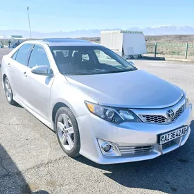 Toyota Camry 2012