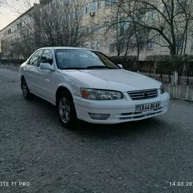 Toyota Camry 2000