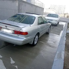 Toyota Camry 2001