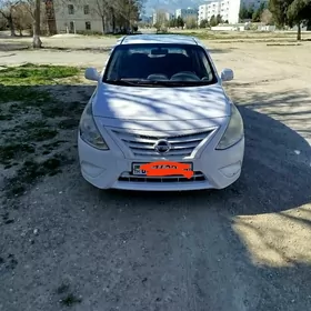 Nissan Sunny 2014