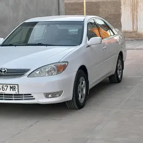 Toyota Camry 2004