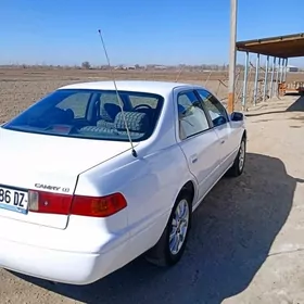 Toyota Camry 2001