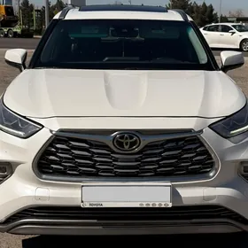 Toyota Highlander 2022