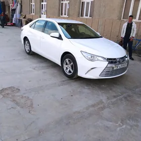 Toyota Camry 2016