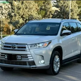 Toyota Highlander 2019