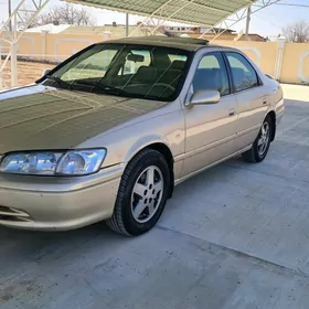 Toyota Camry 2001