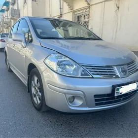 Nissan Versa 2010