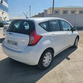 Nissan Versa 2013