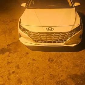 Hyundai Elantra 2021