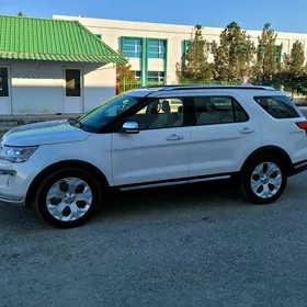 Ford Explorer 2019