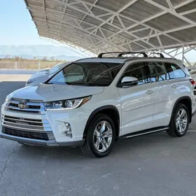 Toyota Highlander 2018