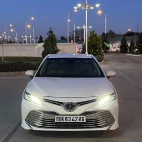 Toyota Camry 2018