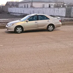 Toyota Camry 2004