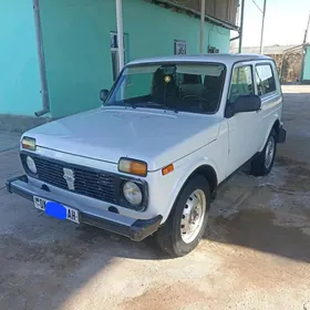 Lada Niva 2012