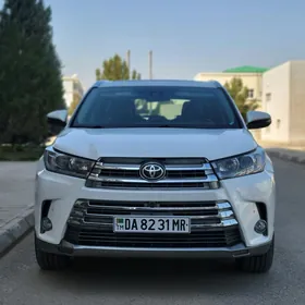 Toyota Highlander 2018