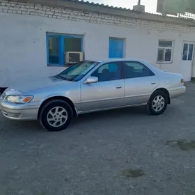 Toyota Camry 2000