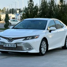 Toyota Camry 2018