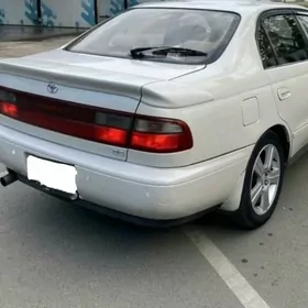 Toyota Corona 1995