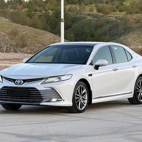 Toyota Camry 2022