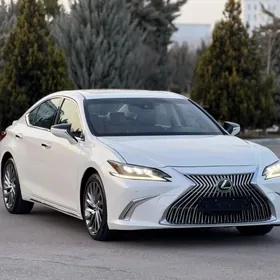 Lexus ES 350 2019