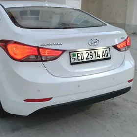 Hyundai Elantra 2013