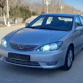 Toyota Camry 2004