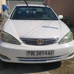 Toyota Camry 2004