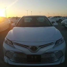 Toyota Camry 2020