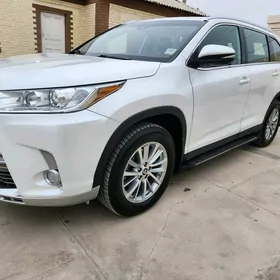 Toyota Highlander 2019