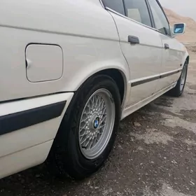 BMW 525 1992