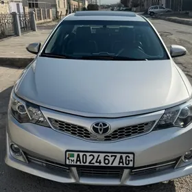 Toyota Camry 2013